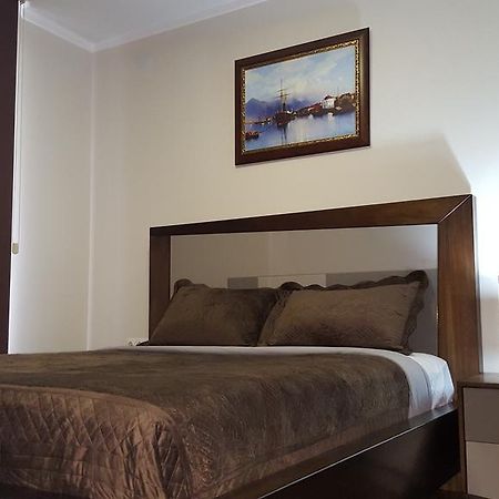 Mimino Apartment Deluxe First Line Batumi Eksteriør bilde